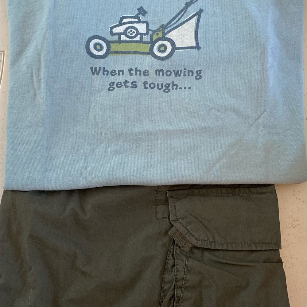 Life Is Good Mens Shorts & T-Shirt BNWT Size 30 Short Size Med. Shirt FREE SHIP